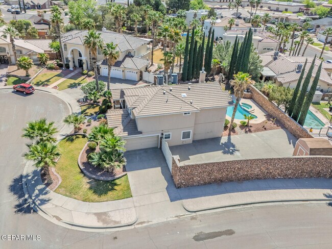 Building Photo - 2066 Paseo Del Prado Dr