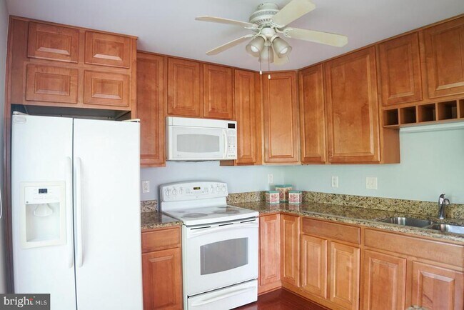 Building Photo - 2816 Emma Lee St