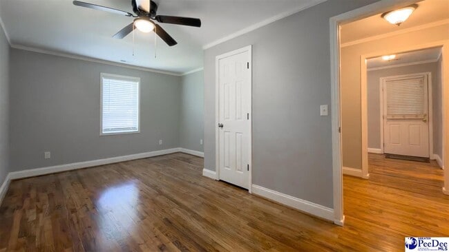 Building Photo - 321 S Park Ave