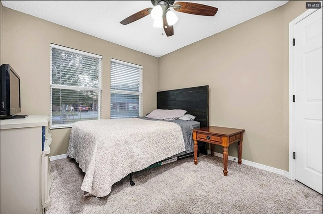 Building Photo - 4859 Hilarita Cir