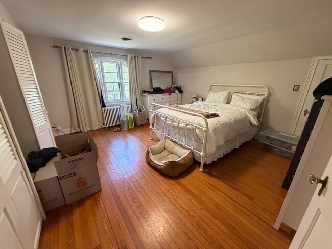 Building Photo - 74 Black Rock Rd