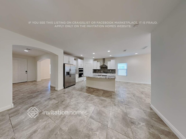 Building Photo - 17517 W Bent Tree Dr