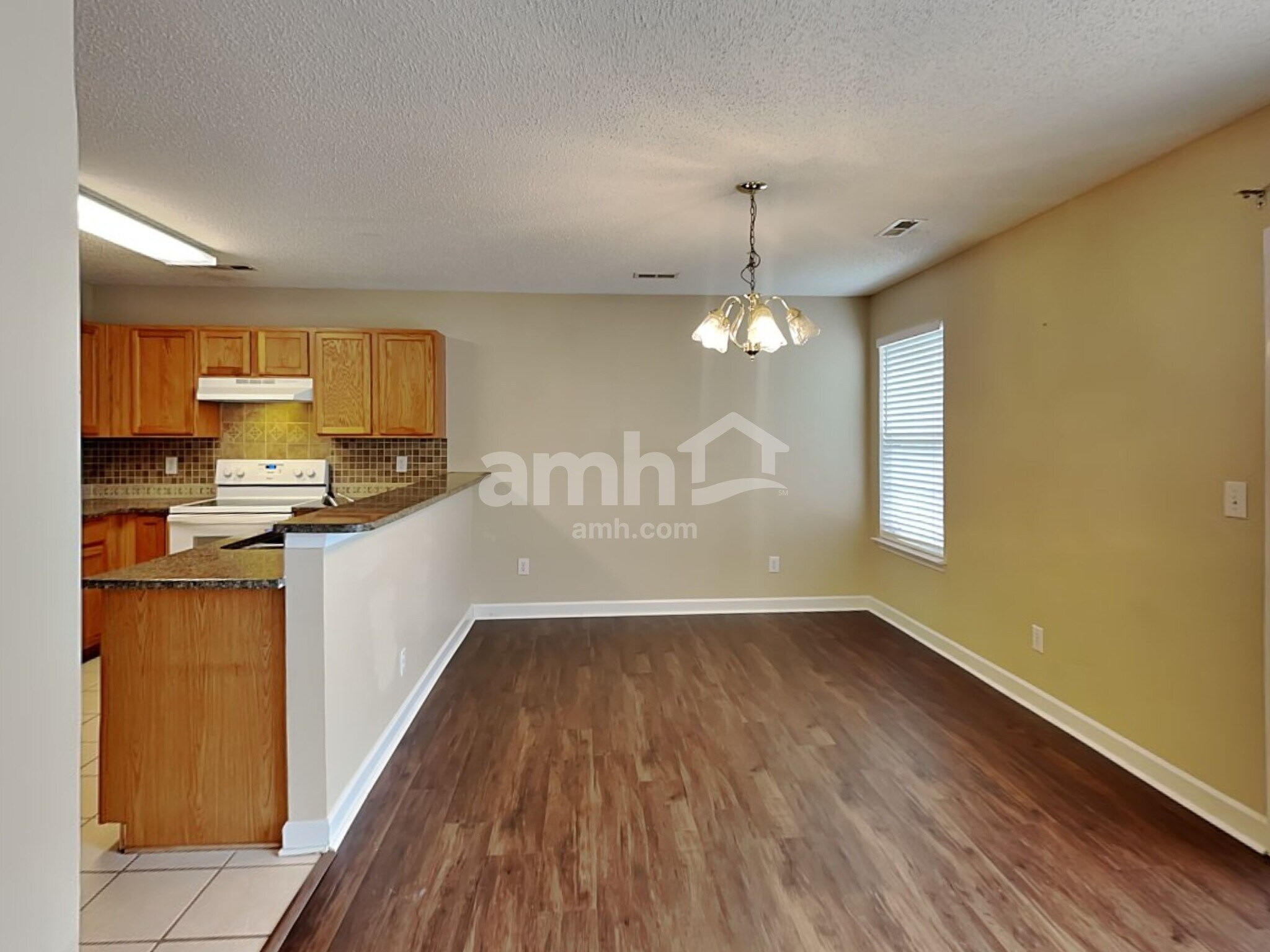 Building Photo - 14012 Sobeck Ln