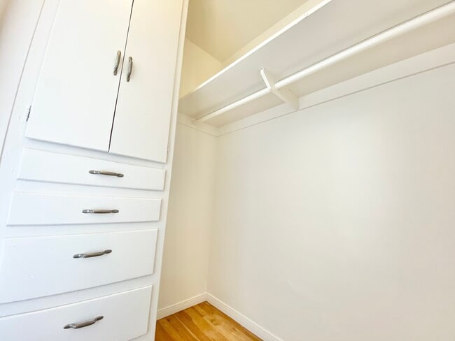 Building Photo - 2613 S Sepulveda Blvd