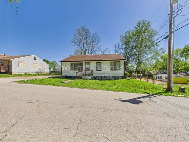 Building Photo - 10323 East 20th St S