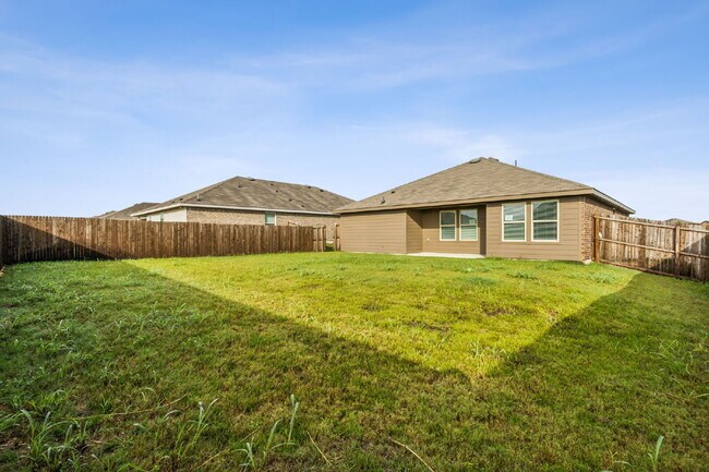 Building Photo - 606 Wrangler Dr