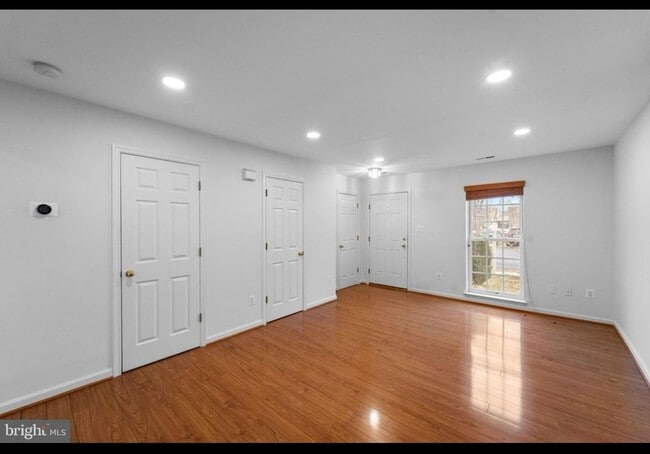 Building Photo - 42804 Pilgrim Square