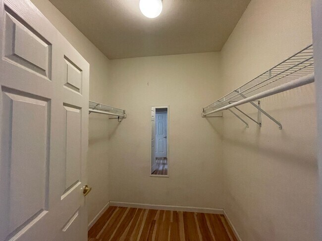 Building Photo - 1146 Opal St