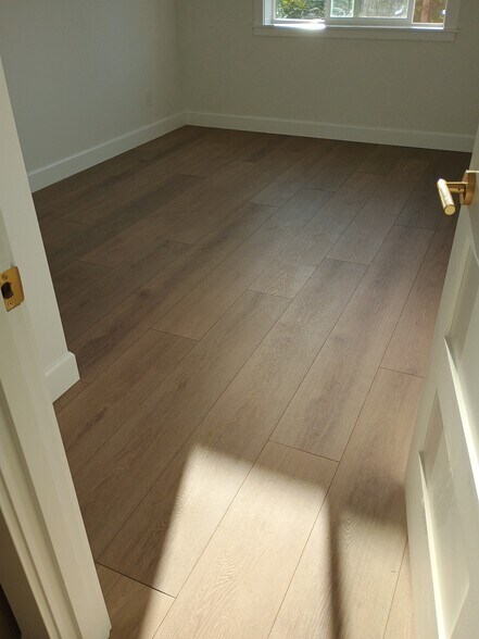 Building Photo - 1815 G St