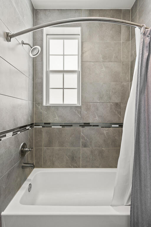 Building Photo - 328 Vin Almoradi Ct