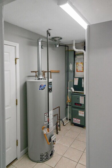 Building Photo - 504 Marquis Cir