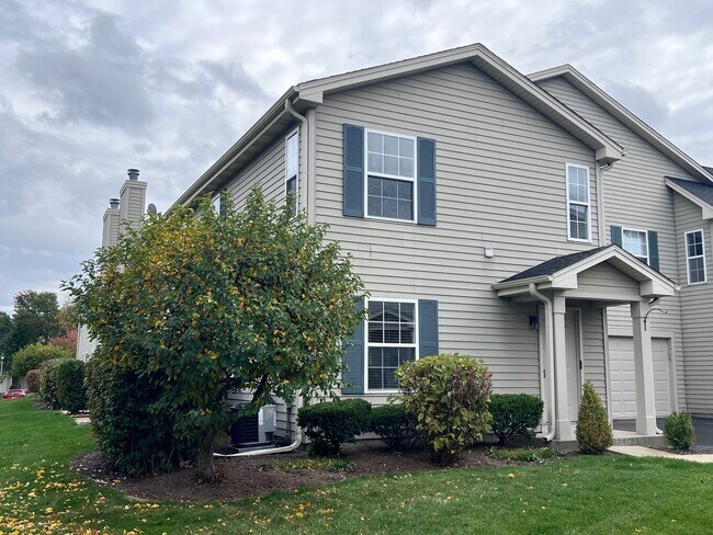 Building Photo - 1350 Orleans Dr