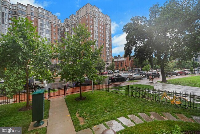 Building Photo - 459 Massachusetts Ave NW