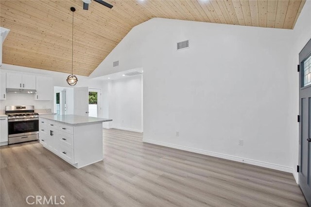 Building Photo - 1738 N Sierra Bonita Ave