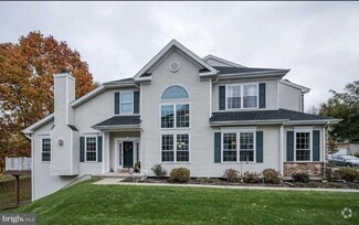 Building Photo - 104 Huntteam Ln