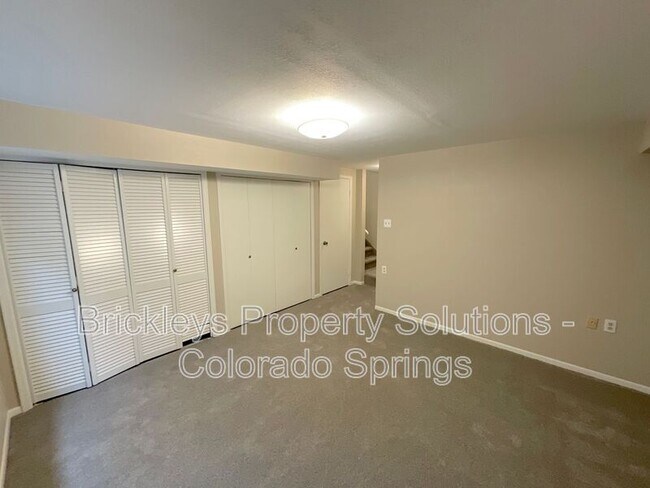 Building Photo - 8214 Steadman Dr