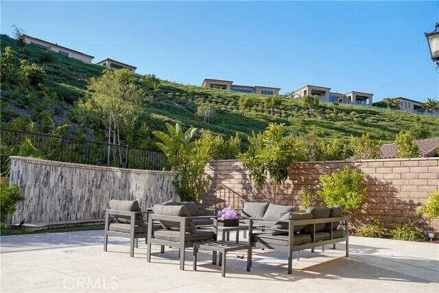 Building Photo - 111 Great Oak