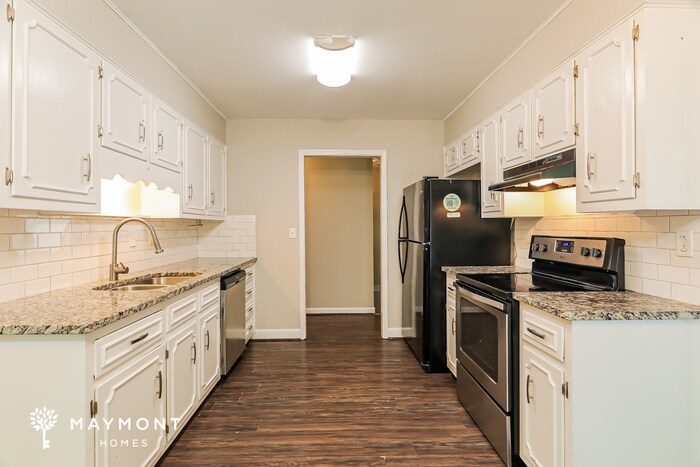 Building Photo - 5553 San Marcos Dr
