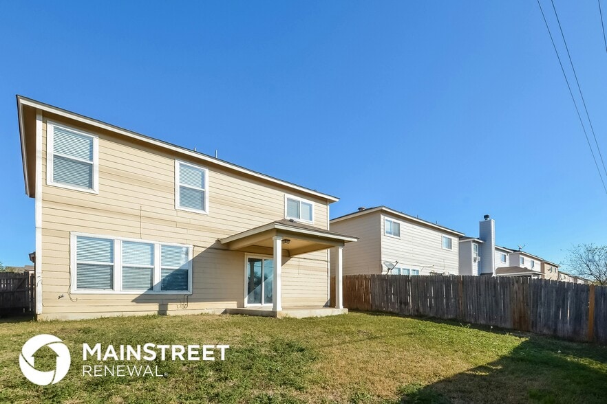 Building Photo - 8518 Adams Hill Dr