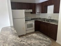 Building Photo - 2501 Harn Blvd