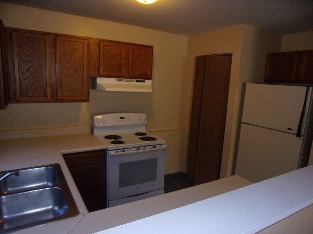 Building Photo - Littleton Ranch Style Home - 2 Bedrooms - ...