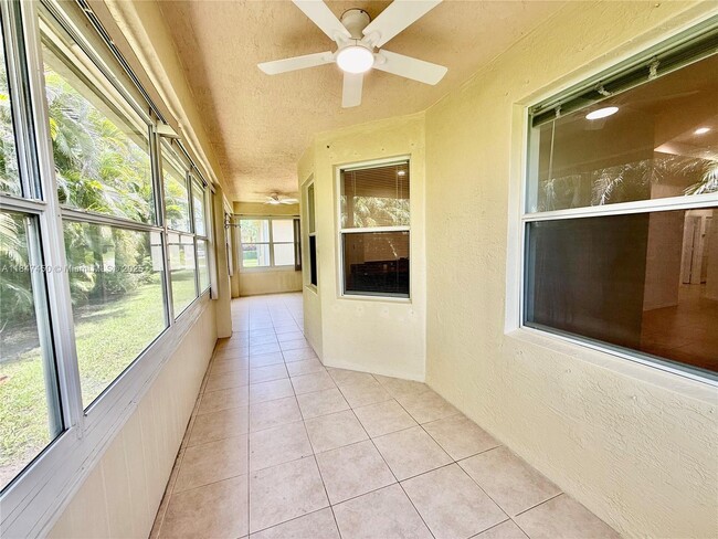 Building Photo - 265 SW Coconut Key Way