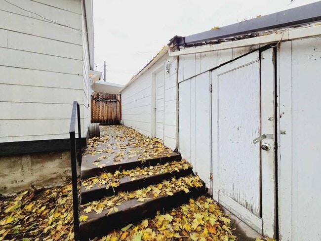 Building Photo - Charming 3 Bedroom, 2 Bath House For Rent!!