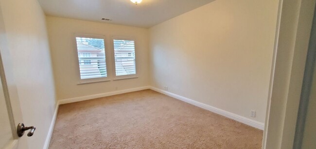 Building Photo - Charming Luxury Home near Downtown & Shopping