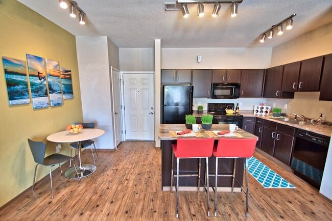 Building Photo - Find Your Perfect Fit At Terra Vida!