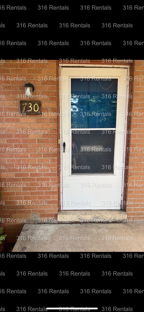 Building Photo - $850- 2 bed 1 bath - Townhomes