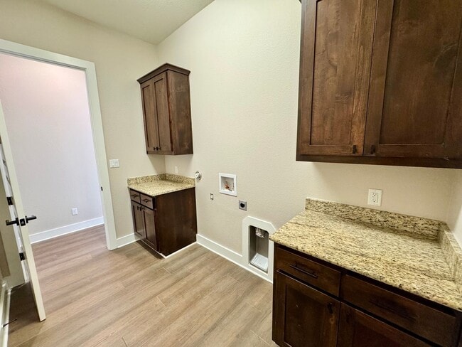 Building Photo - AVAILABLE NOW! One-of-a-Kind Luxury Estate | 5BD/3BA on 2 Acres in Liberty Hill!