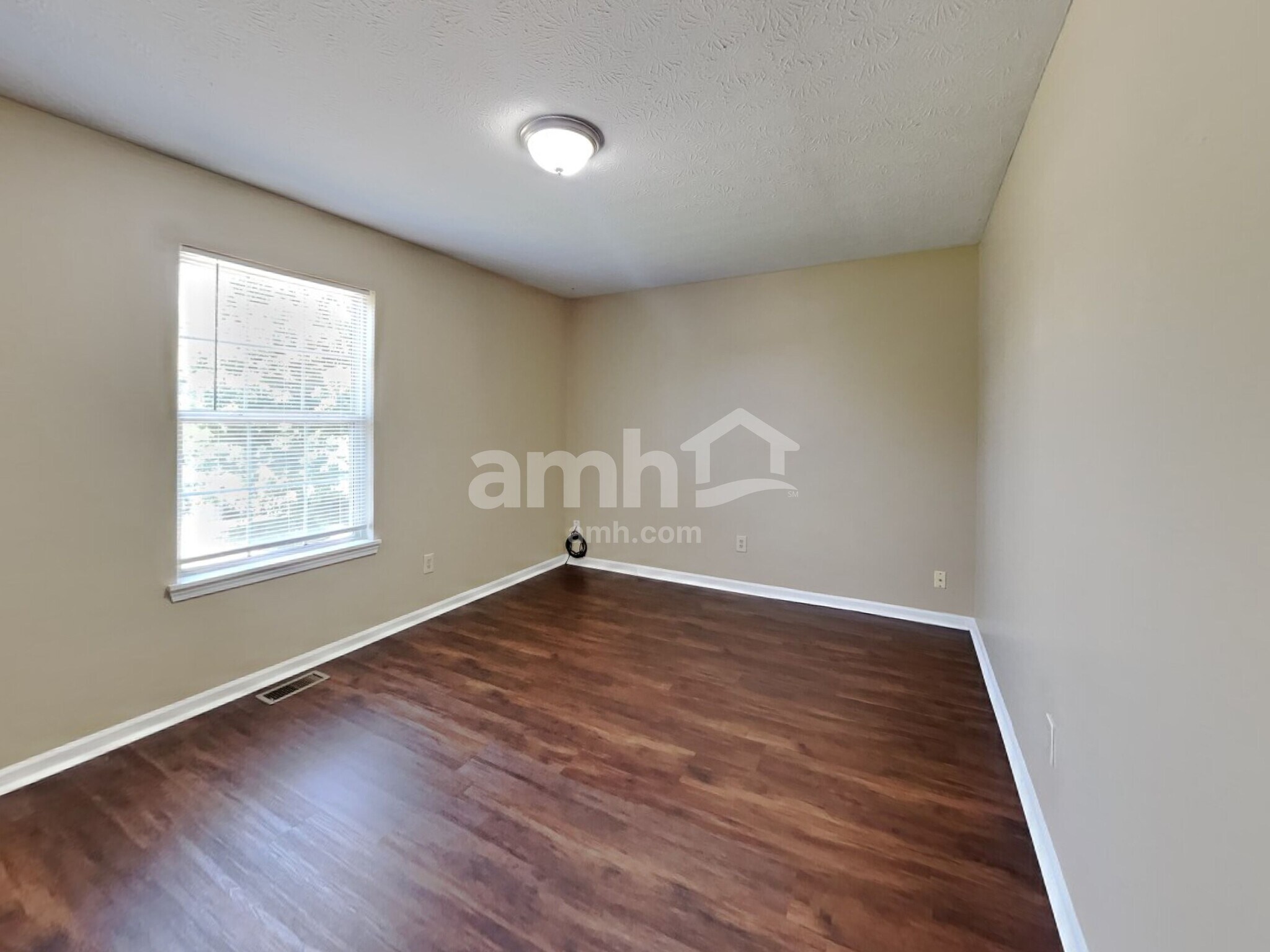 Building Photo - 1610 Winding Creek Trl