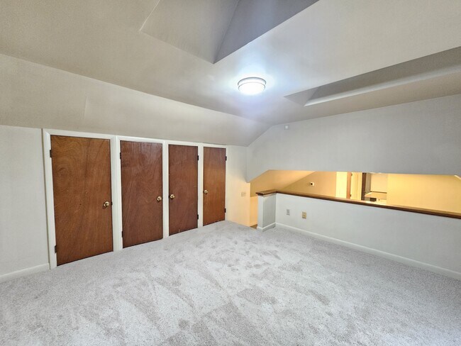 Building Photo - 7533 Carmen Ct