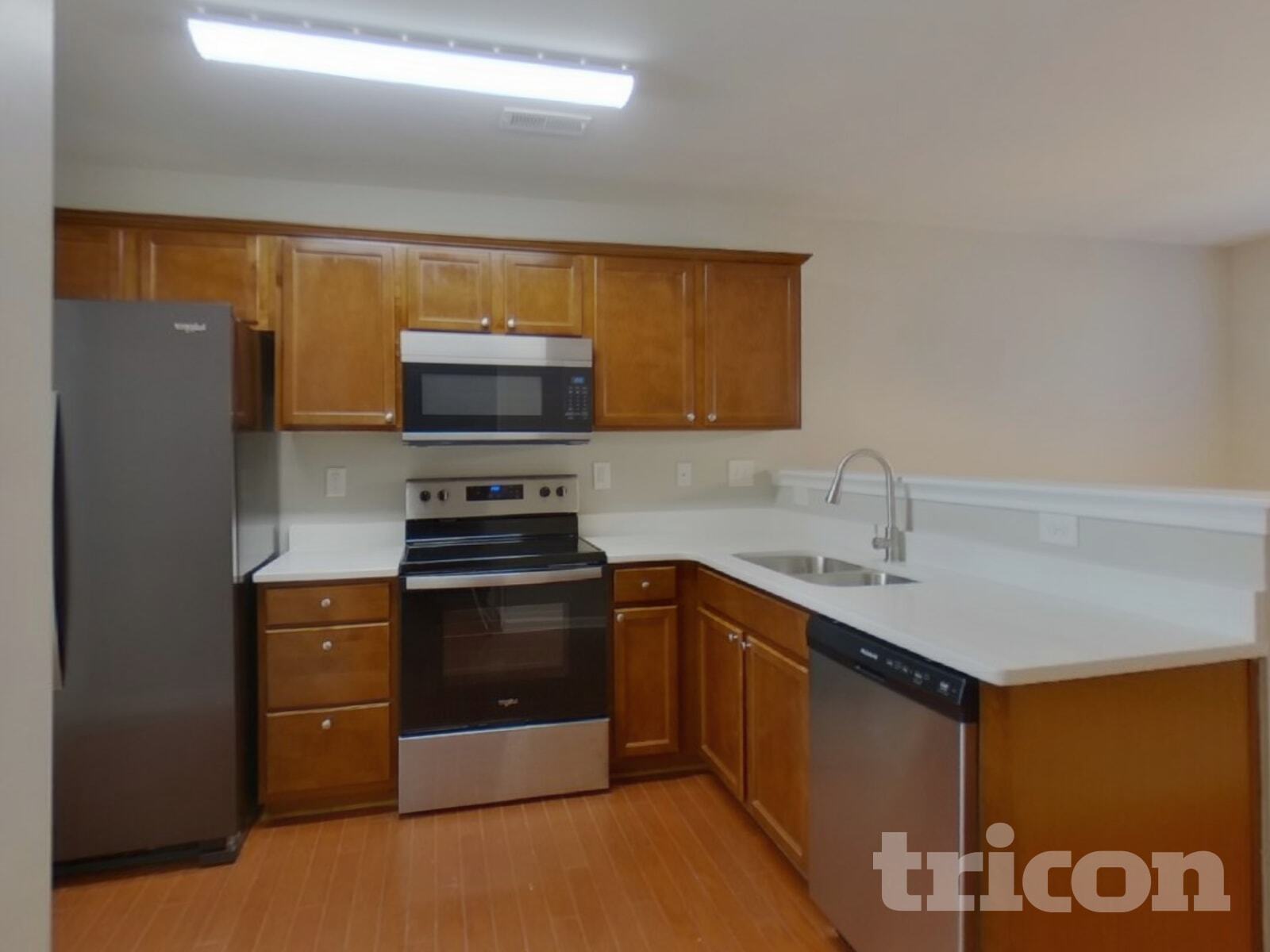 Building Photo - 9425 Macquarie Ln