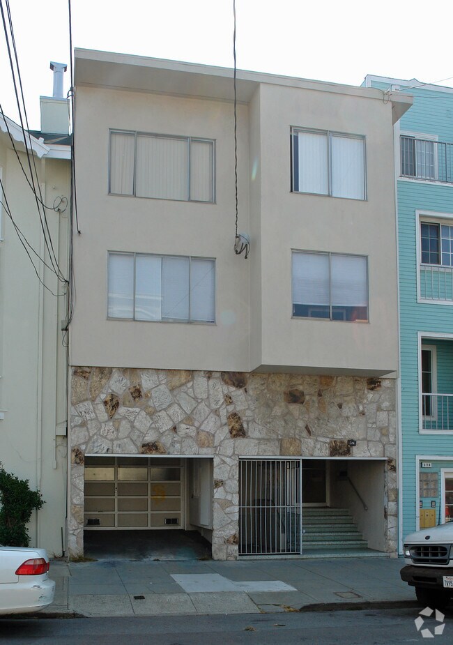 Building Photo - 374 19th Ave
