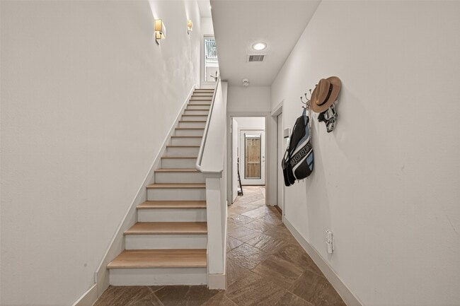 Building Photo - 1620 McDonald St