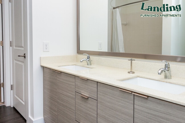 Building Photo - 3290 Cobb Galleria Pkwy