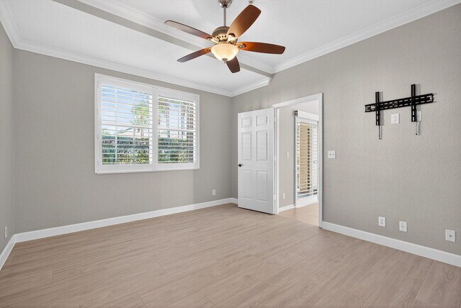 Building Photo - 160 Village Blvd