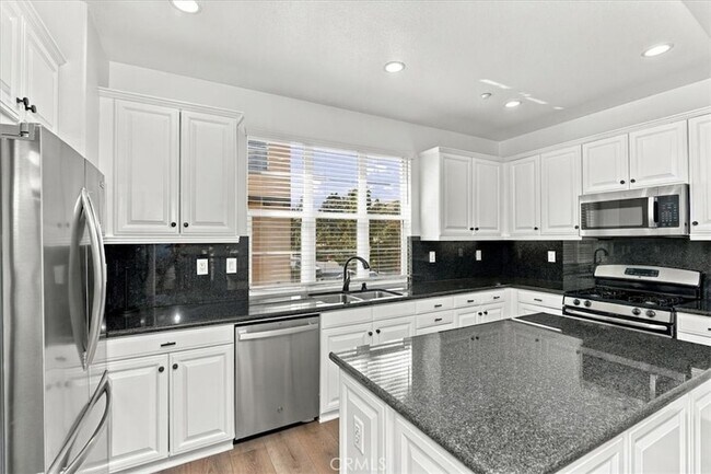 Building Photo - 4433 Owens St