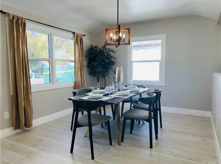 Building Photo - 11516 La Maida St