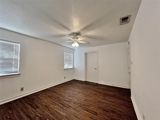 Building Photo - 725 Danish Dr