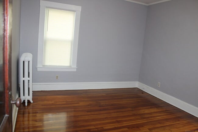 Building Photo - 45 Grandview Terrace