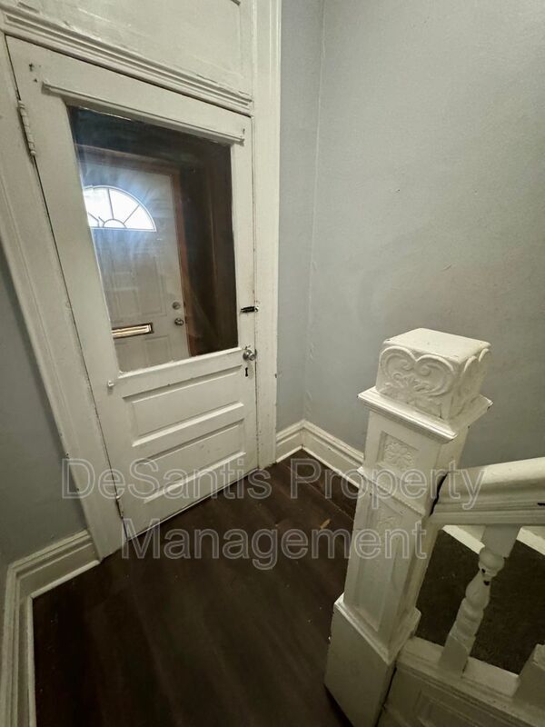 Building Photo - 1810 Brownsville Rd