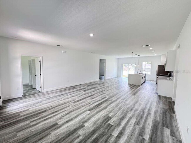 Building Photo - 5998 SW 128th St Rd