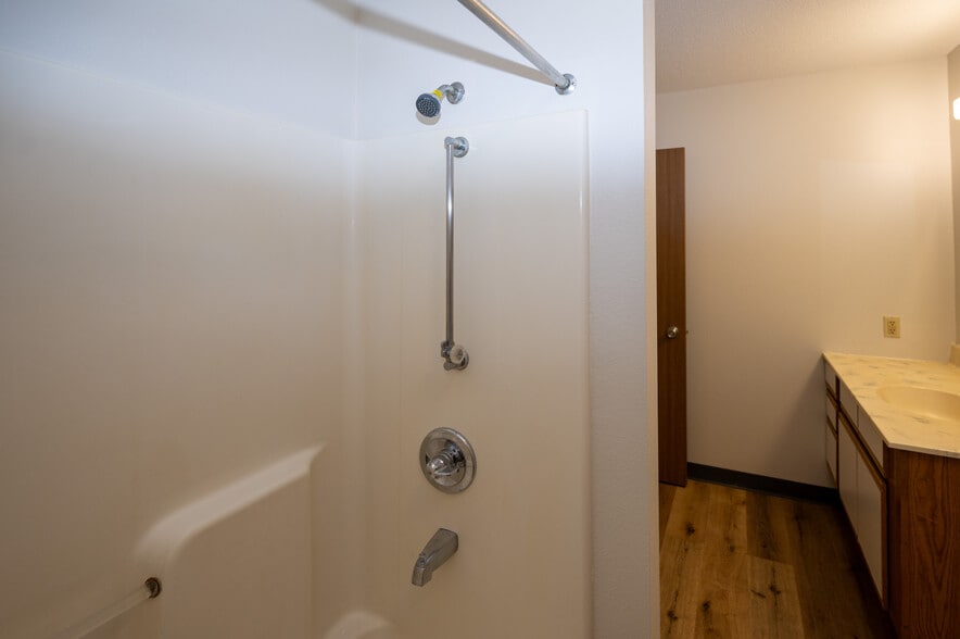 Building Photo - Northern Place Apartments