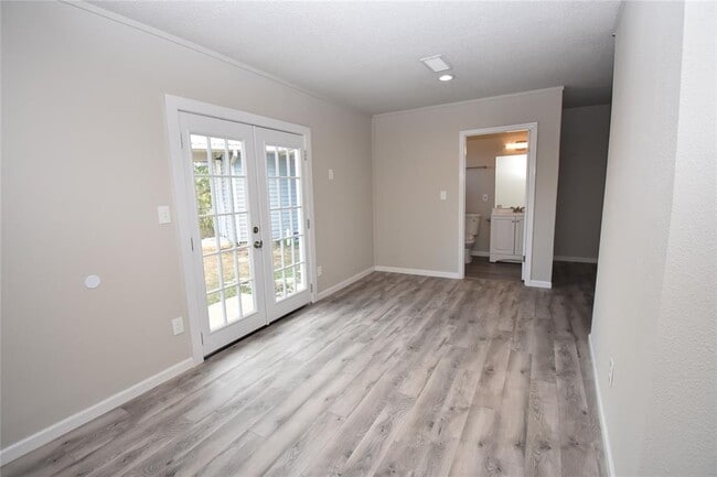 Building Photo - 609 Nomad Dr