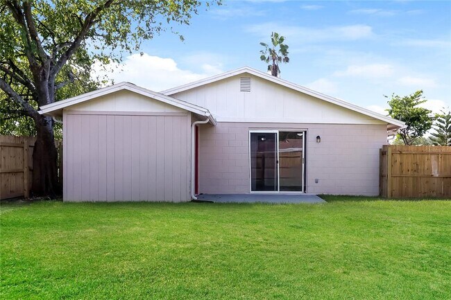 Building Photo - 4560 Chamber Ct