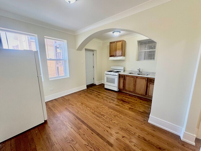 Building Photo - 1838 50th Ct