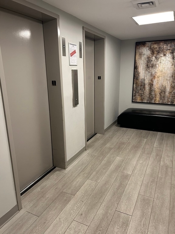 Building Photo - 77 Pond Ave