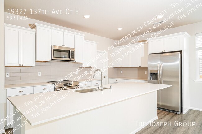 Building Photo - 19327 137th Ave Ct E